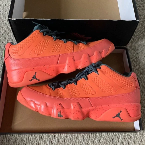 Jordan 9 bright mango barely worn - Picture 2 of 4